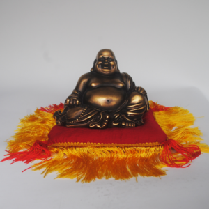 Buda Pequeno com almofada